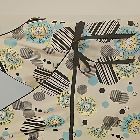 Lot of 2 vintage 90's/Y2K dresses.  One is Calvin Klein, one is Becky & Max - Picture 2 of 10